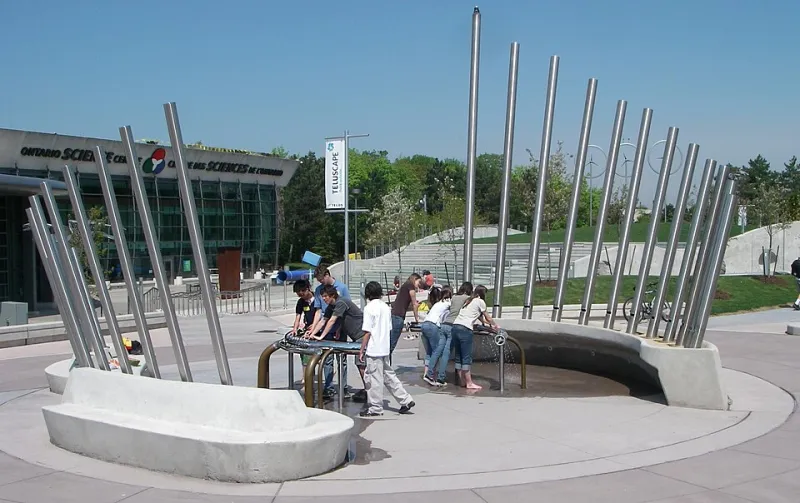 Where Water Becomes the Plaza: 12 Public Water Installations Redefining American Urban Space